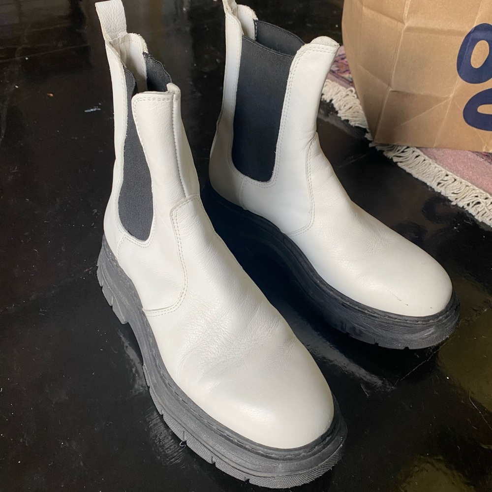 White leather lug boots from L’intervalle